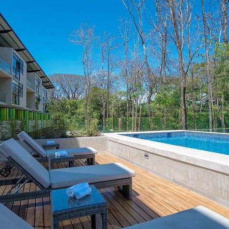 Bee Suites Santa Ana Esterno foto