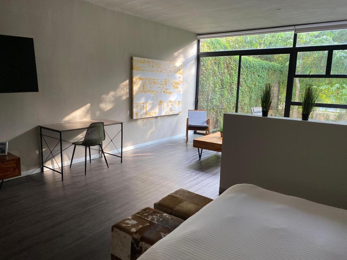 Bee Suites Santa Ana Esterno foto