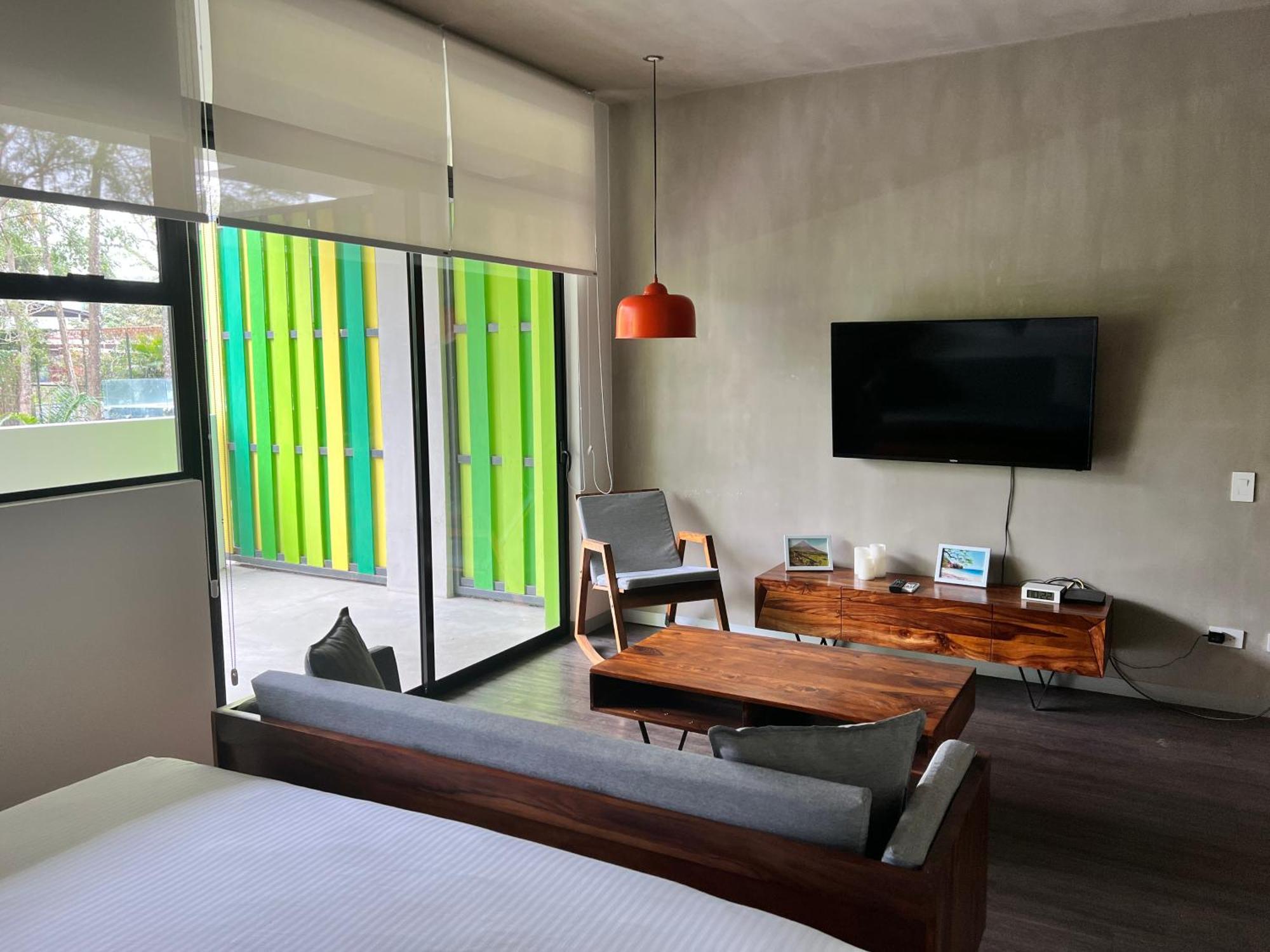 Bee Suites Santa Ana Esterno foto