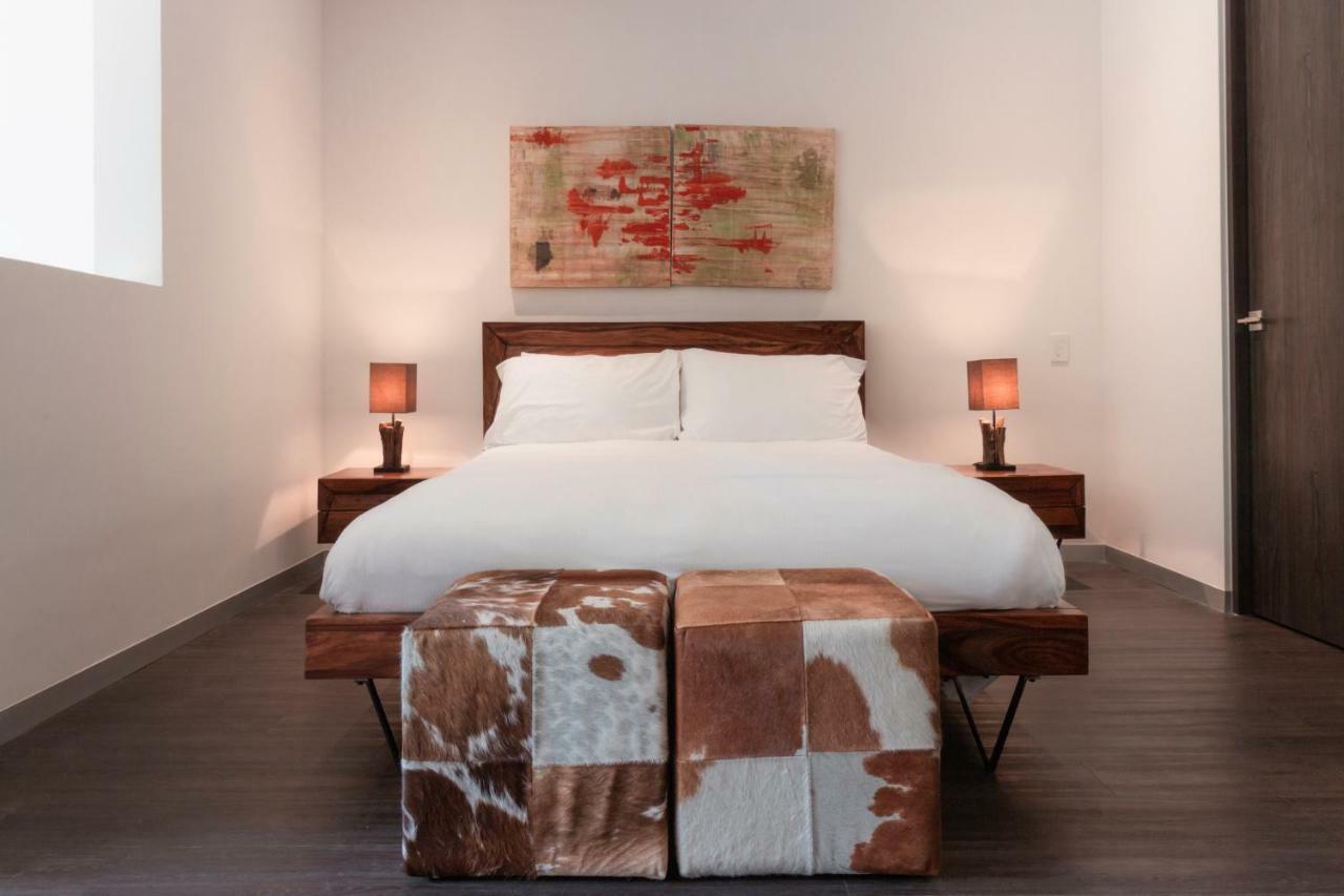 Bee Suites Santa Ana Esterno foto