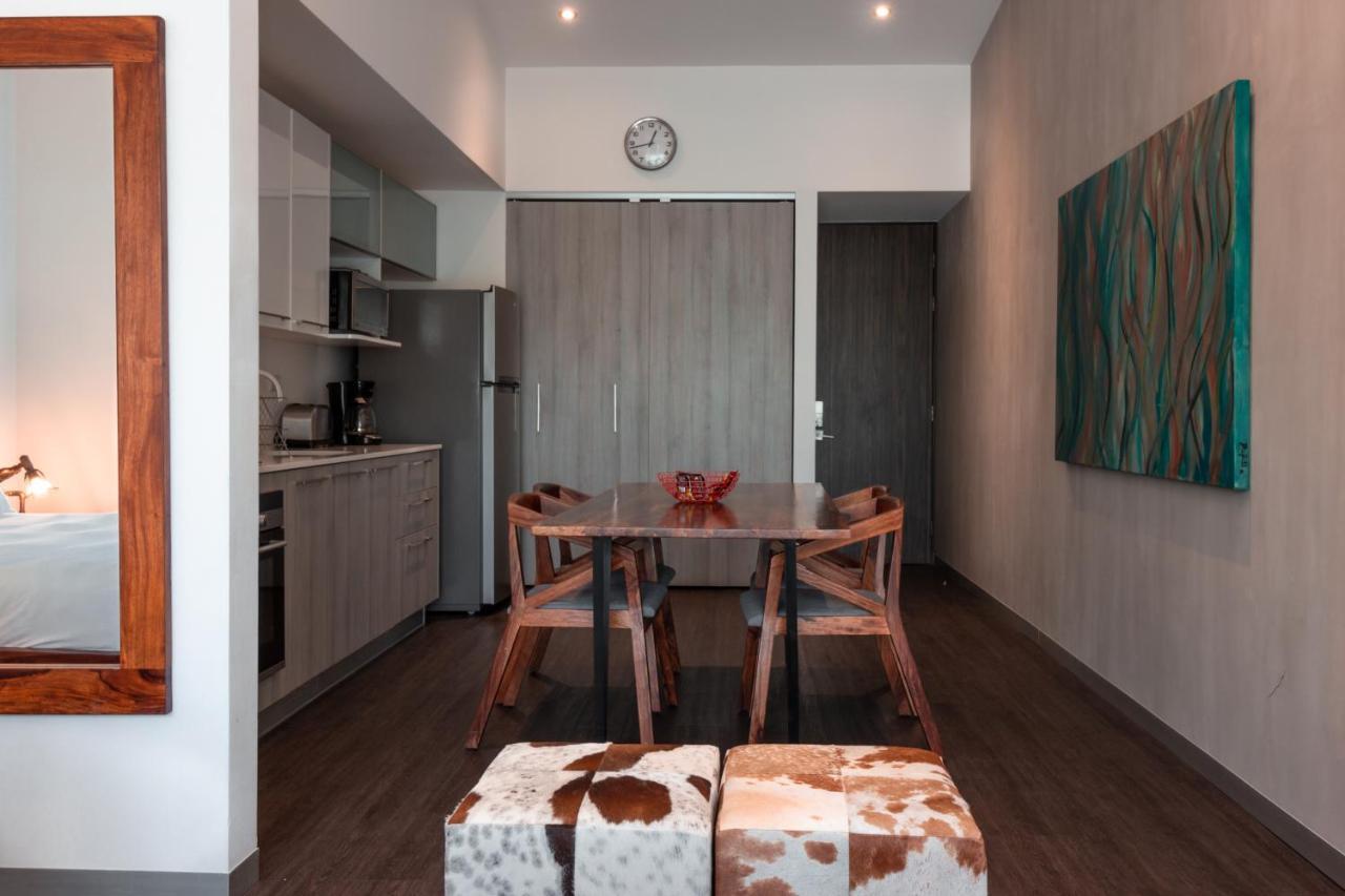 Bee Suites Santa Ana Esterno foto